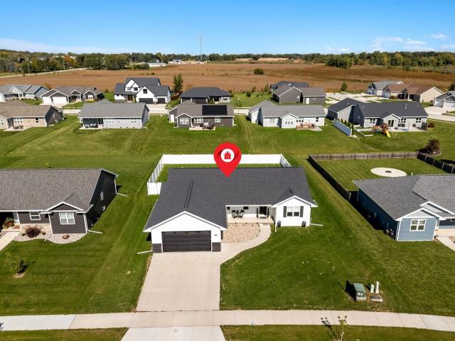 3424 e rubyred drive