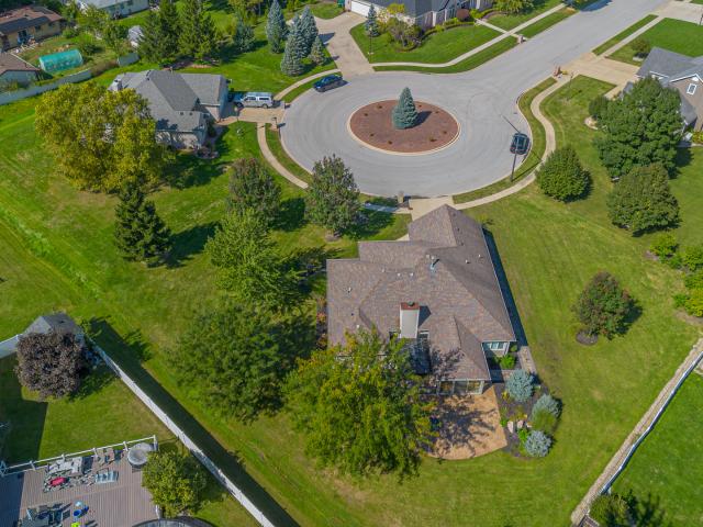 3425 Mouton Court