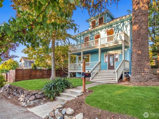 3426 12th Avenue W
