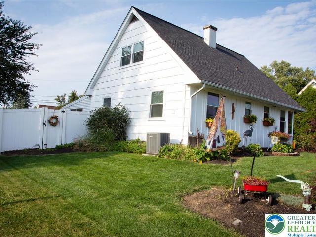 3427 Gail Lane