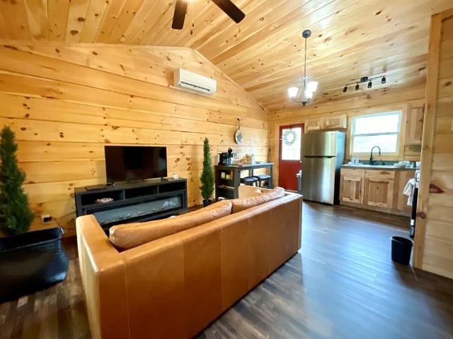 3429 Chantilly Dr