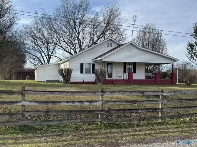 3429 COUNTY ROAD 23, MOUNT HOPE, AL 35651