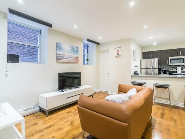 3429 Ste Famille 4 Bedroom Apartment for Rent