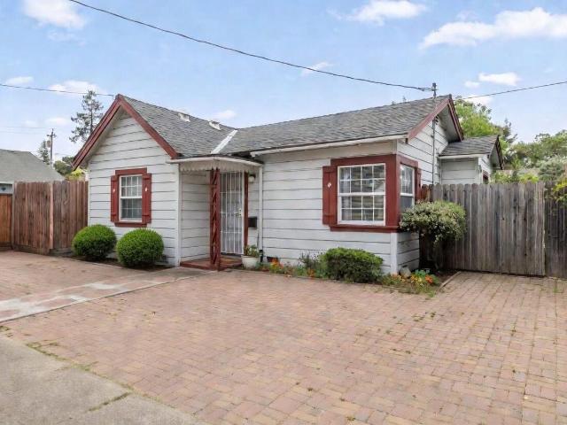 3420 Orinda Street