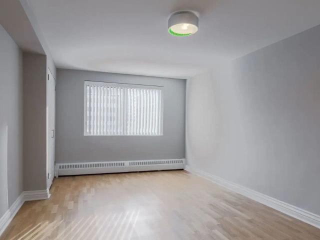3421 Rue Drummond — 1 Bedroom unit 79