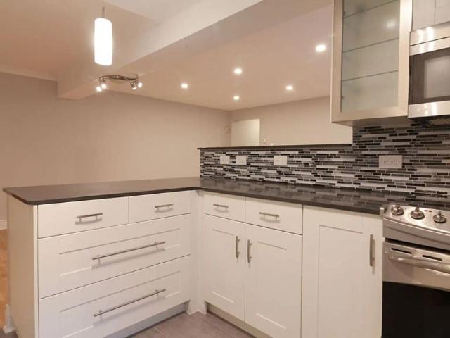 3421 Rue Drummond — 2 Bedroom unit 17