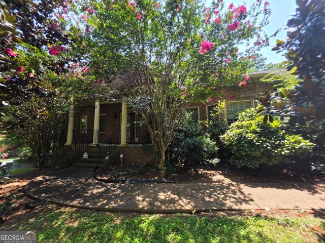 3421 Rainbow Drive