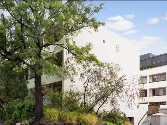 34/22 Agnes Street, EAST MELBOURNE, VIC 3002 Apartment for R.