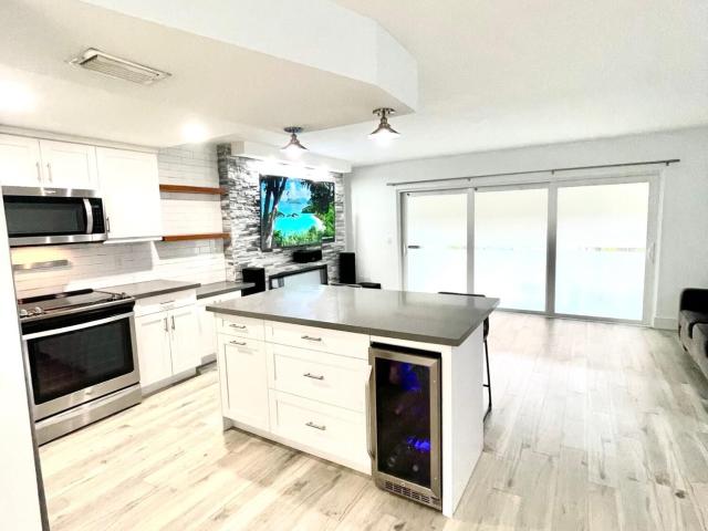 342 Southwind Drive, 123, North Palm Beach, FL