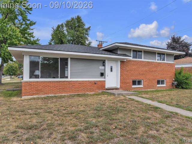 34340 Tomahawk Drive