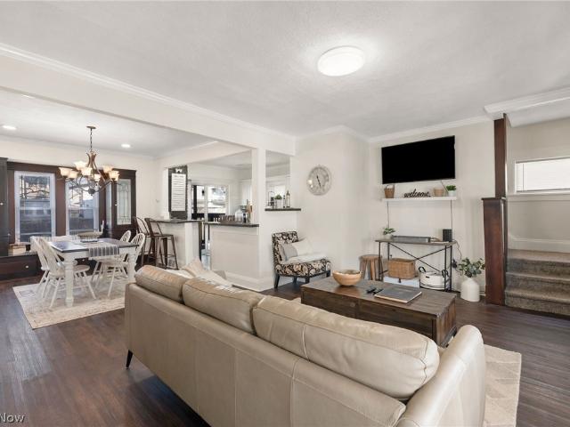 3434 W 122nd Street