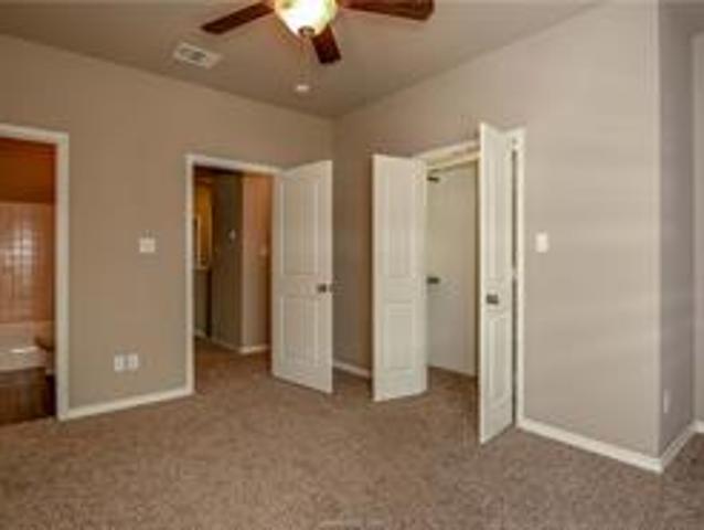 3435 Papa Bear Dr, College Station, TX 77845 | MLS #26000