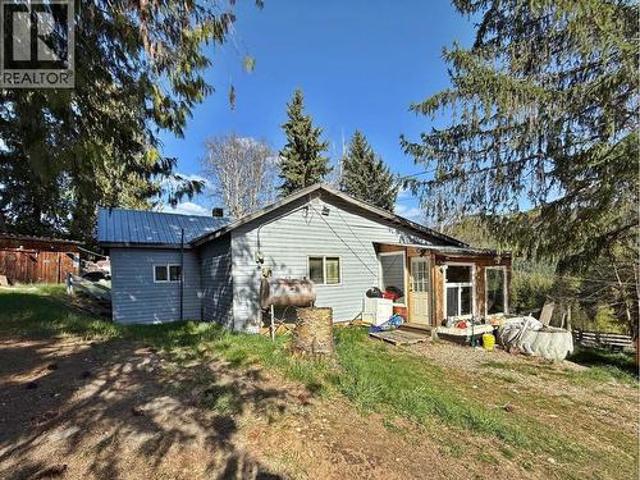 3437 Yellowhead Highway, Vavenby, BC, V0E 3A0 house for sale | Listing ID 10388 | Royal LePage
