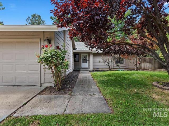 3439 S Raindrop Ct