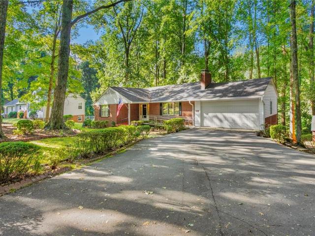 3430 Forest Lane