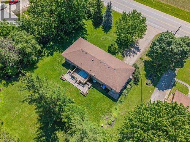 34314 Denfield Road, Lucan Biddulph Clandeboye, ON, N0M 2J0 house for sale | Listing ID X13732 | Royal LePage
