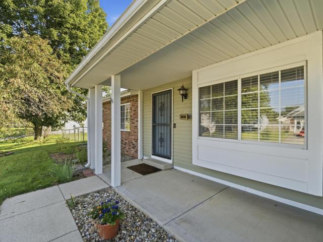 3433 Victoria Avenue