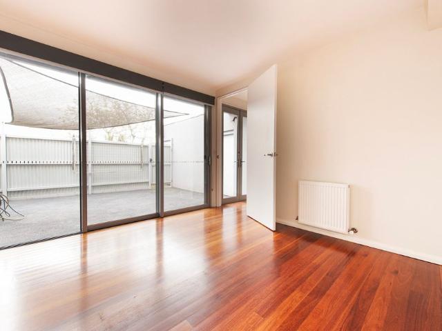 3/43 45 Donald Street, Brunswick VIC 3056