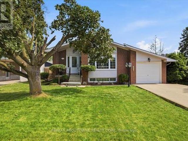 343 Duncombe Drive, Burlington, ON, L7L 4M2 house for sale | Listing ID W13716 | Royal LePage