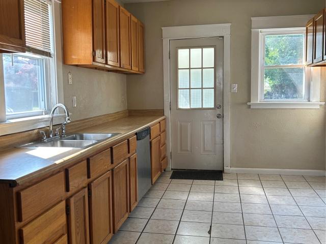 343 E 33RD Street