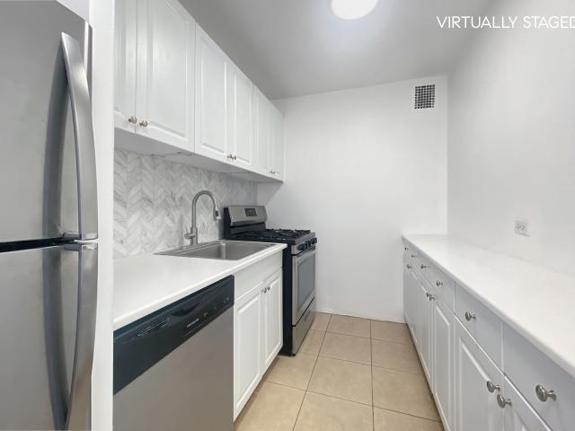 343 East 30th Street, Unit 19K