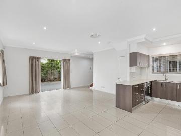 3/43 Kates Street, Morningside QLD 4170 Townhouse For Rent | Domain
