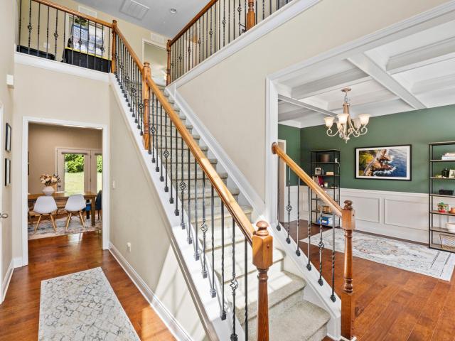 343 Manitoba Lane