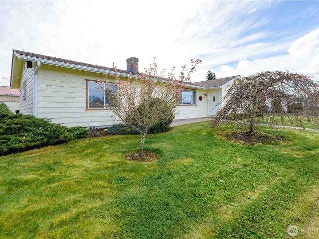 343 W Hemlock