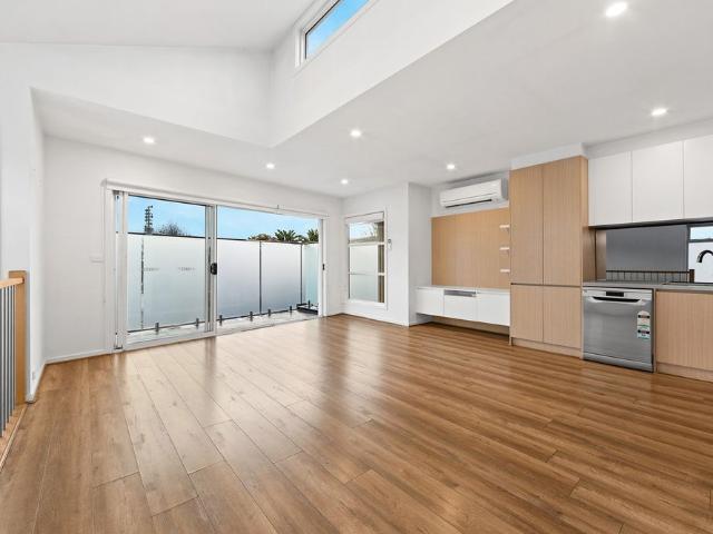 3/43 Wattle Road, Maidstone VIC 3012