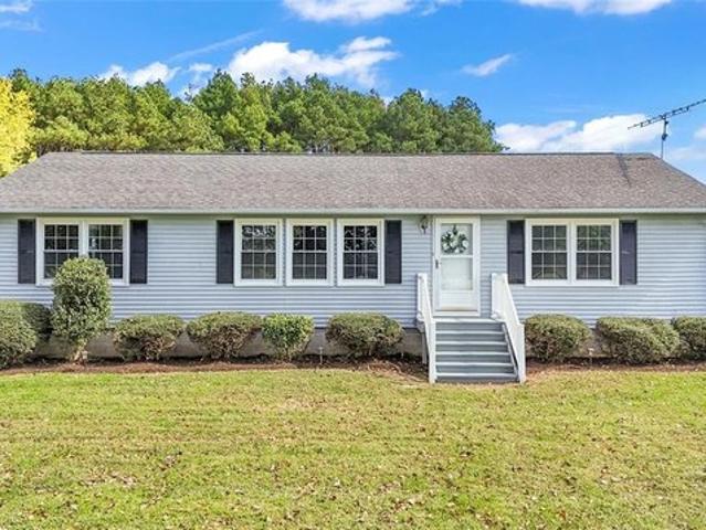3445 Ridge Rd, Callao, VA 22435
