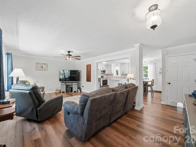 3441 Spencer Heights Place