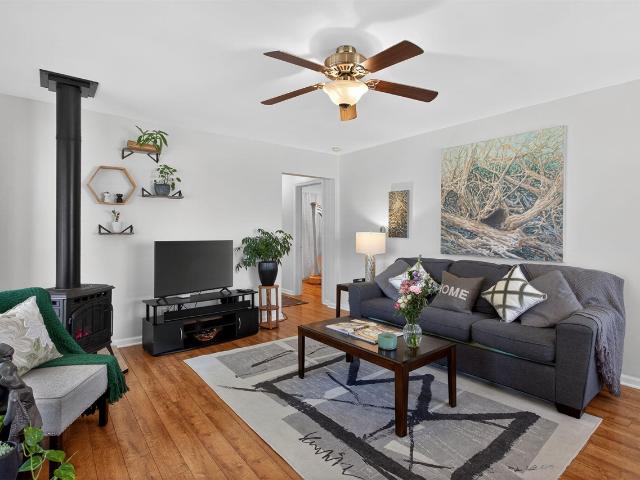 3442 Acacia Boulevard