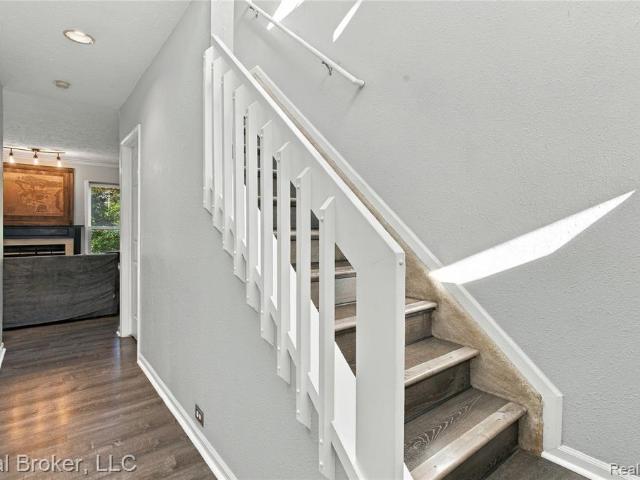 3442 Bent Trail Drive