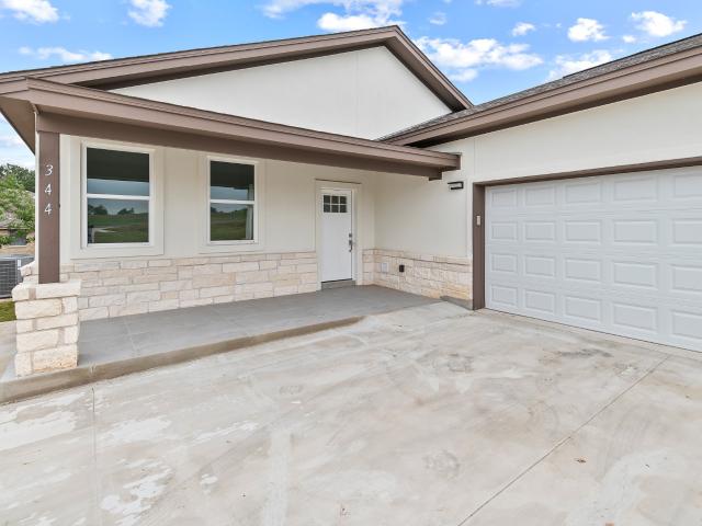 344 Colovista Pkwy, Bastrop, TX 78602 | MLS #7474