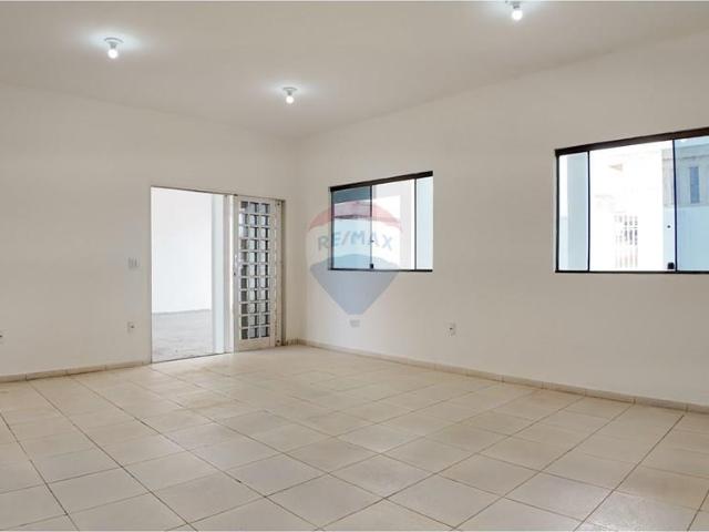 344 Área Útil Casa Alugar, 3 Dormitórios localizado em Condomínio San Francisco II, 3 Rodovia DF 140 Jardim Botânico, Brasília, Distrito Federal, 71684400 | Brasil