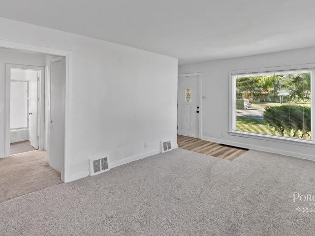 344 N Hammes Avenue