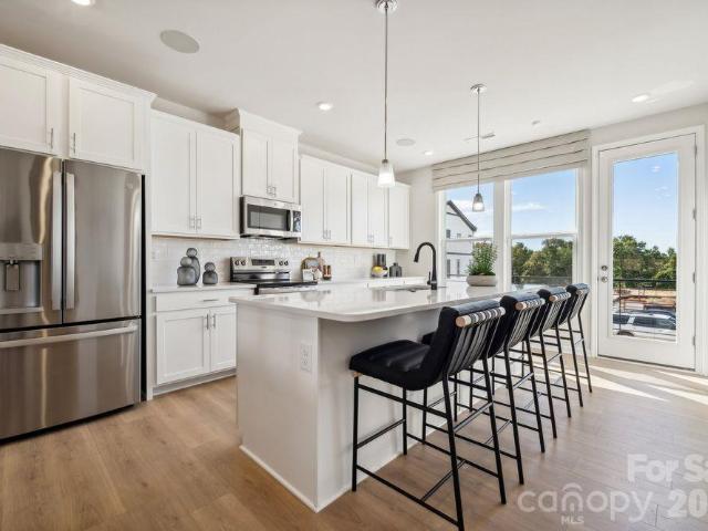 344 Sunland Alley