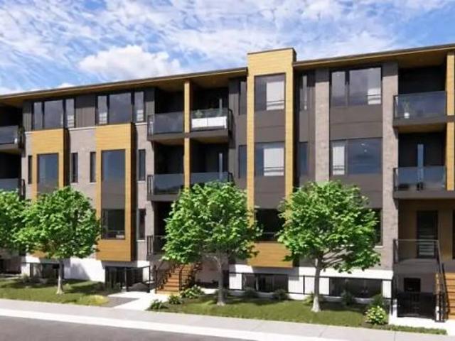 344 Queen Mary St Unit A3 — 4 Bedroom 2 Bathroom