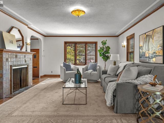 3455 NE 33RD PL