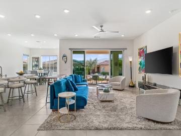 Condo for sale in Palm Desert - Parking