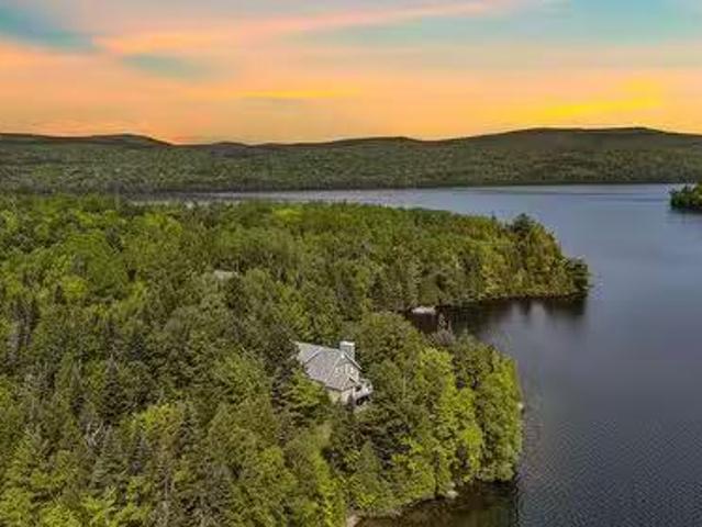 3450 Ch. Vallée, Saint Alexis Des Monts, QC, J0K 1V0 house f.