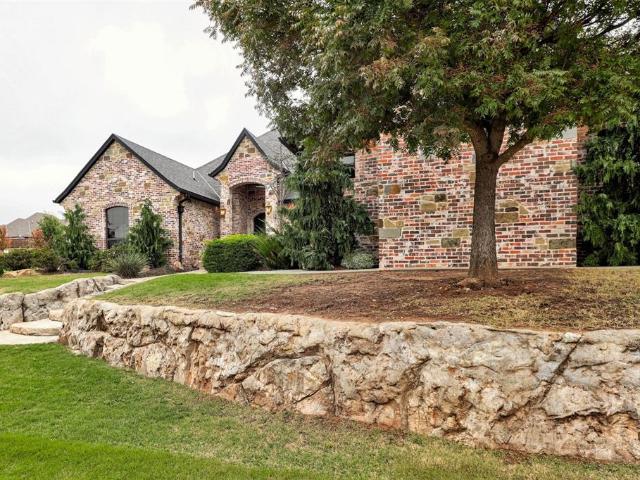 3450 Sarah Drive