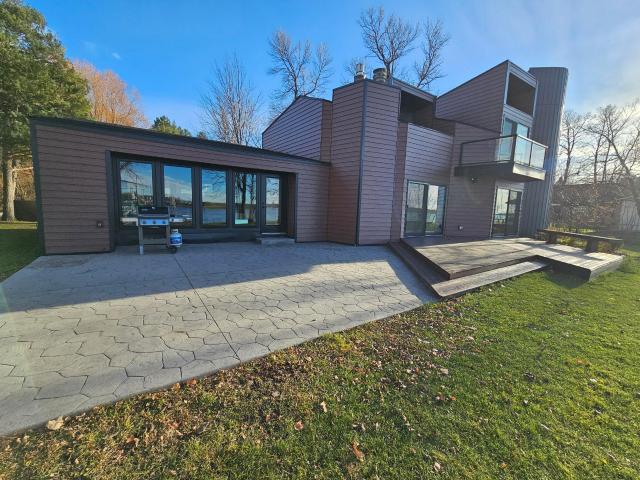 34511 E Trinity Point Road SE
