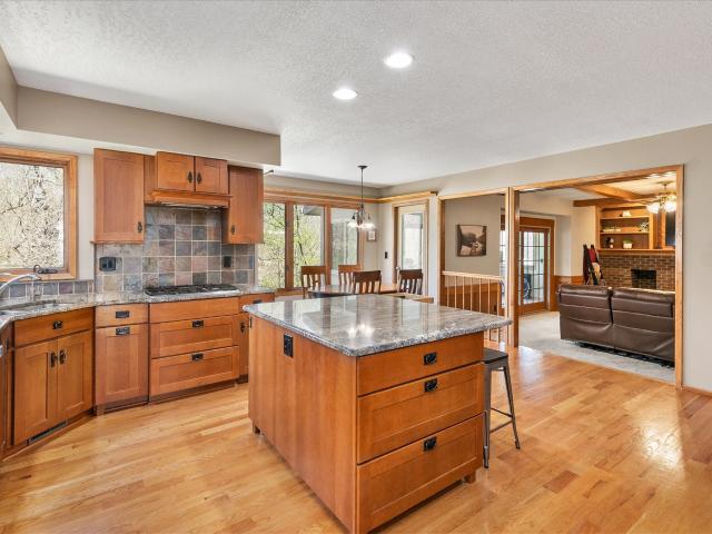 34522 Edgewater Circle