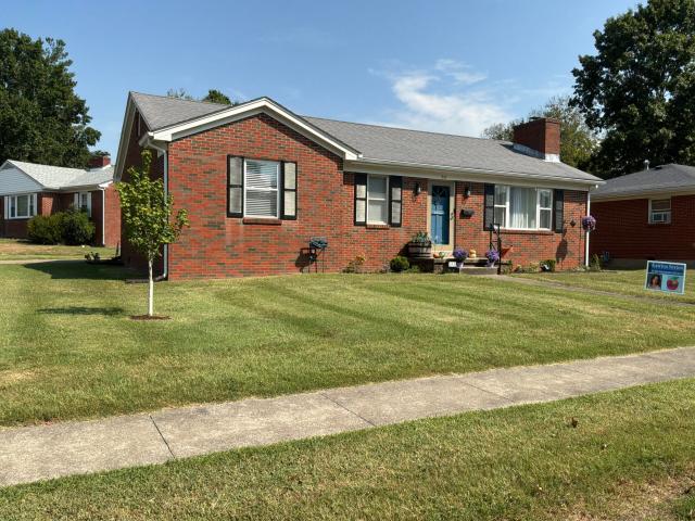 345 College Manor