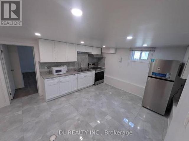 345 Centre Street E, Richmond Hill, ON, L4C 1B3 house for lease | Listing ID N13630 | Royal LePage