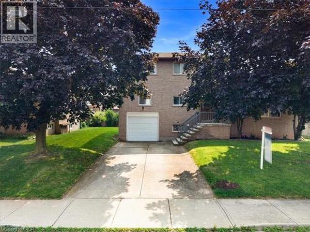 345 Berkindale Drive, Hamilton, ON, L8E 3R8 house for sale | Listing ID 40849 | Royal LePage