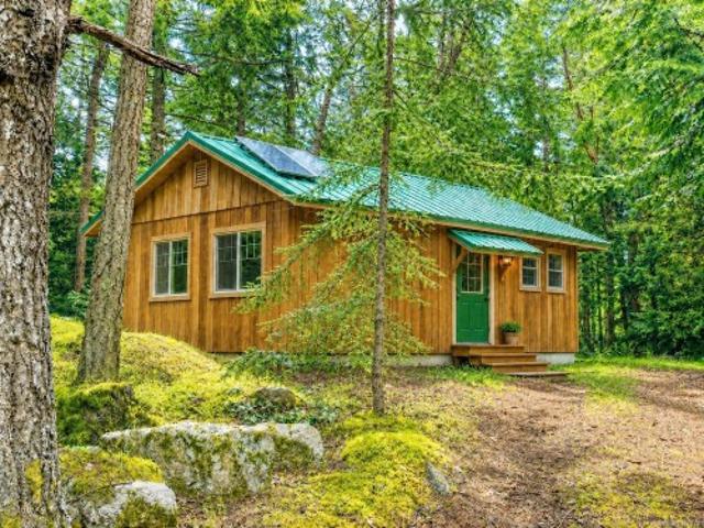 345 Evergreen Lane, Sidney Island, BC, V0N 2G0 house for sale | Listing ID 1037 | Royal LePage