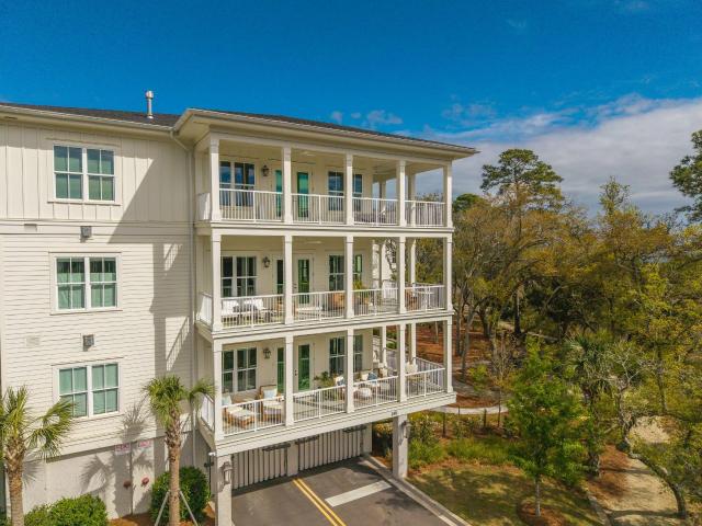 345 Longshore Street Unit 931