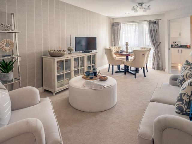 345 Reading Road, Henley on Thames RG9 1 bed retirement property to rent £3,600 pcm £831 pw